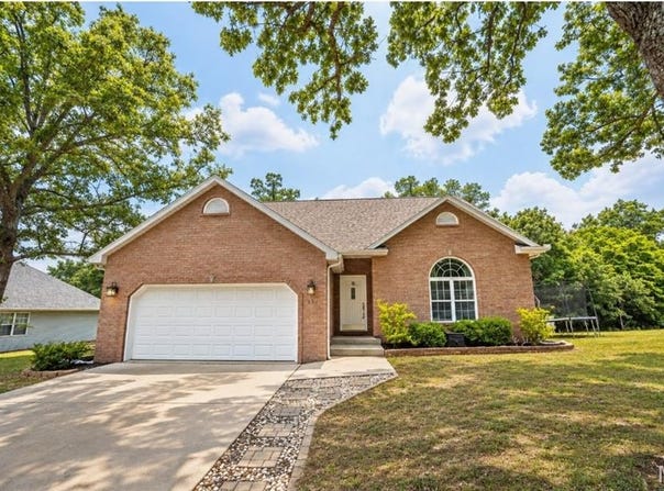 113 Ridgeview Drive, St Robert, MO 65584