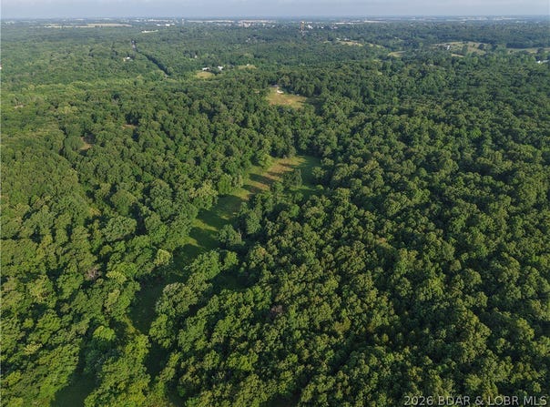 18465 W Highway, Versailles, MO 65084