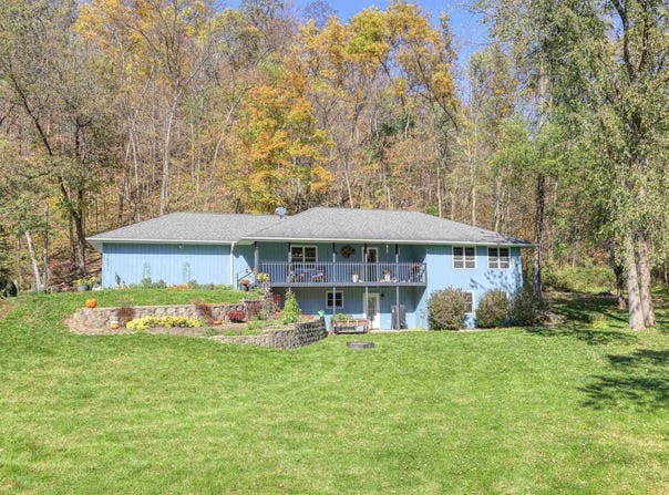 20464 Hidden Valley Road, Richland Center, WI 53581