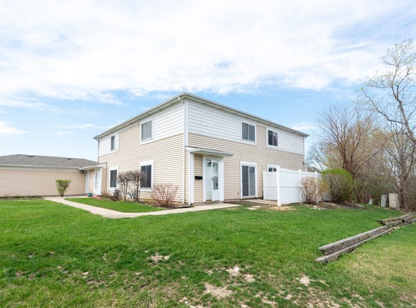 1673 Cornell Drive, Hoffman Estates, IL 60169