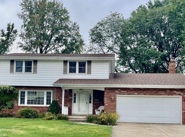 2505 Dorset Drive, Valparaiso, IN 46383