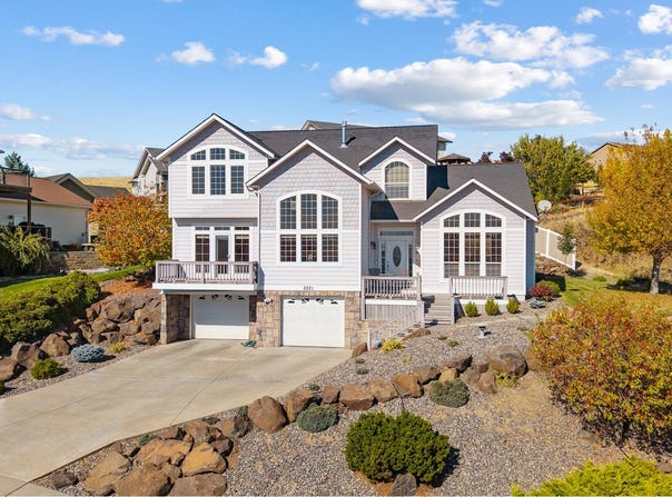 2221 NW INGRAM Ln, Pendleton, OR 97801