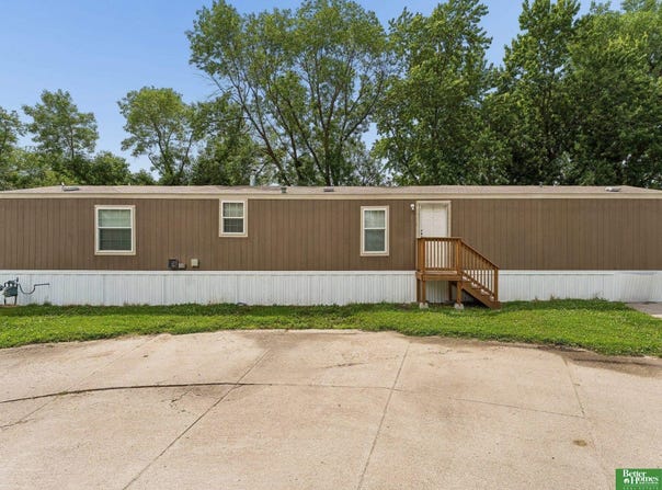 1075 W 8th Street, North Bend, NE 68649