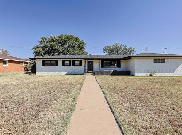 1400 W Crosby Street, Slaton, TX 79364