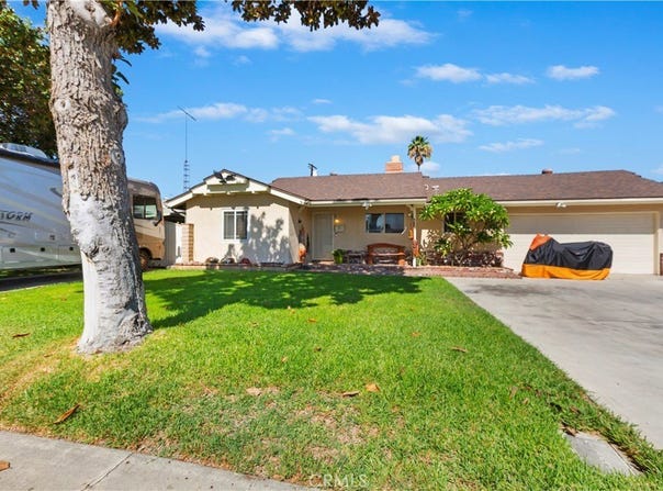 8829 California, Riverside, CA 92503