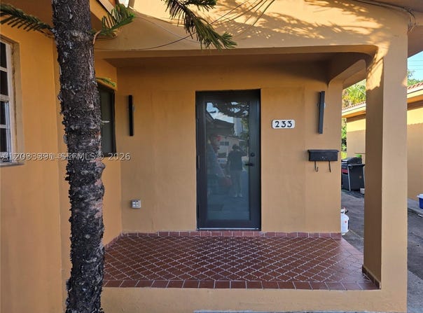 233 E 7th St, Hialeah, FL 33010
