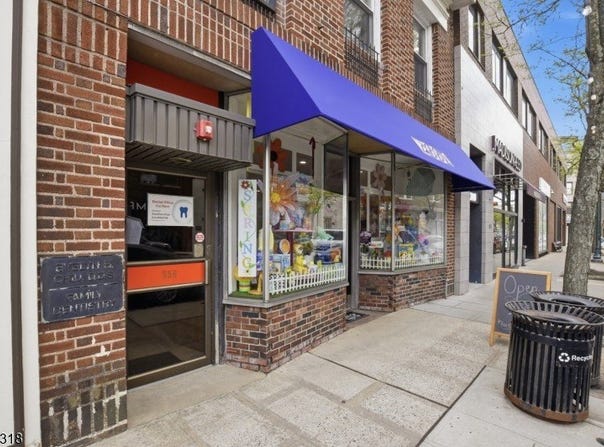 358 Springfield Ave, Summit City, NJ 07901-4612