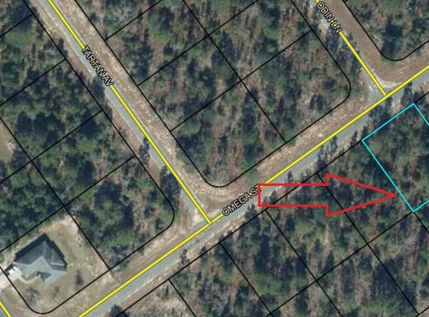 Omega Street, Chipley, FL 32428