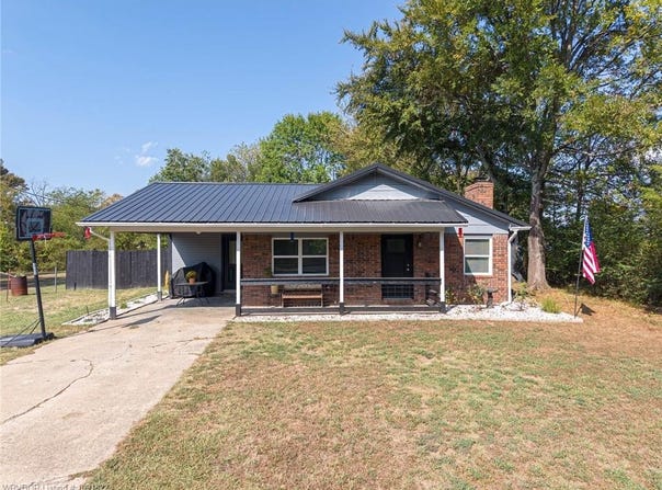 15629 Central ST, Spiro, OK 74959