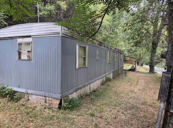 2649 Creekside Dr, Salem, VA 24153