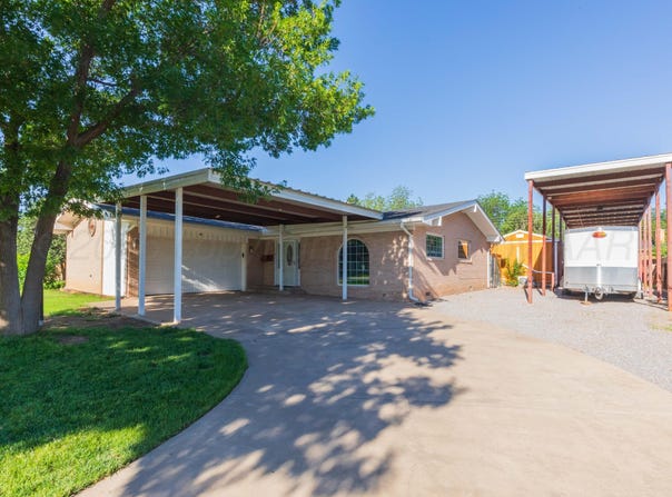 1813 GRAPE Street, Pampa, TX 79065-4011