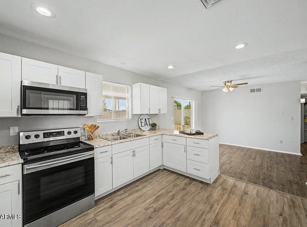 1510 S LAWTHER Drive, Apache Junction, AZ 85120
