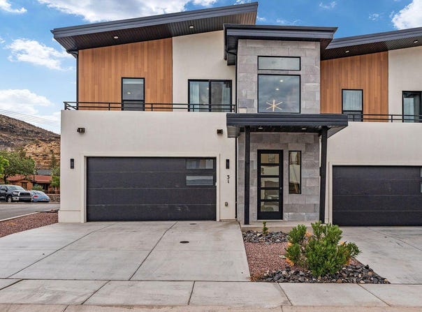 306 E 500 N, Hurricane, UT 84737