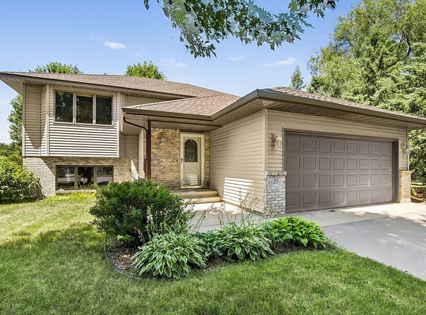 39 Fairfield Lane, Saint Cloud, MN 56303