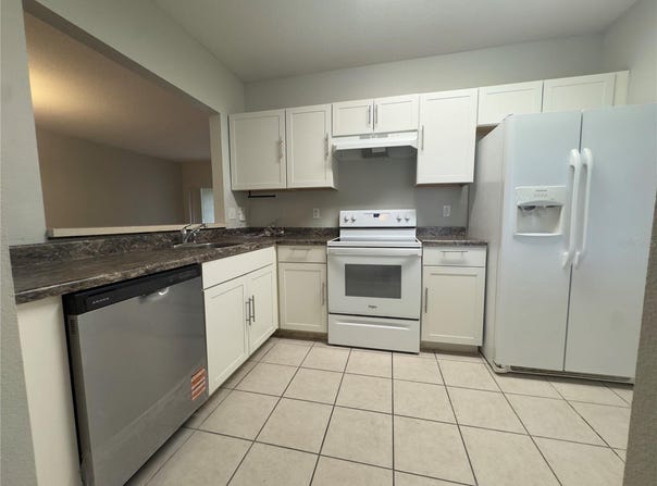 9507 AMBERDALE Court, RIVERVIEW, FL 33578