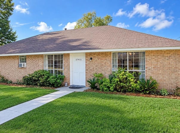 57931 Borruano Dr, Plaquemine, LA 70764