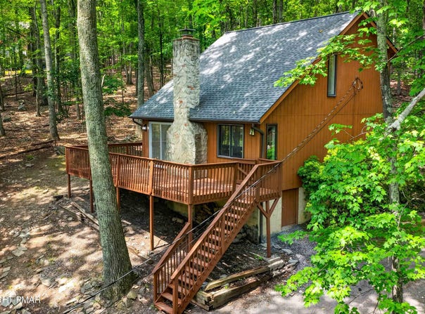 192 Bellingham Drive, Bushkill, PA 18324