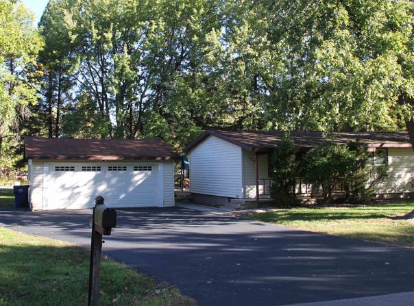 2708 EAU CLAIRE AVENUE, Weston, WI 54476