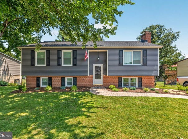 918 WAMPLER Lane, WESTMINSTER, MD 21158