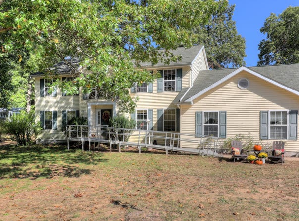 827 Nadeau Drive, Pullman, MI 49450