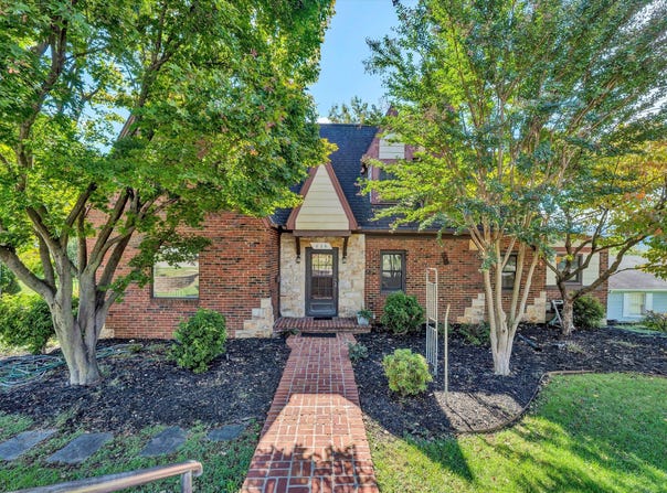 826 Maryland Ave, Salem, VA 24153