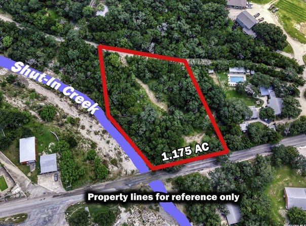 Cr 348 lot: B, ConCan, TX 78838