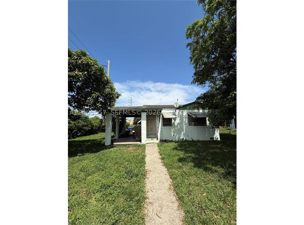 6545 NW 6th Ave, Miami, FL 33150