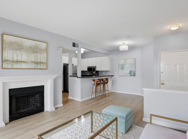 1280 Stanhope Ln, Hayward, CA 94545