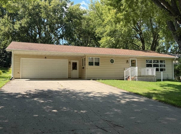 1002 S Main, Ida Grove, IA 51445