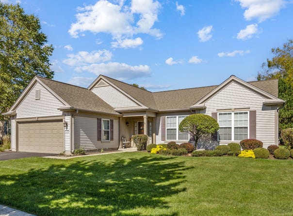 13300 Honeysuckle Drive, Huntley, IL 60142