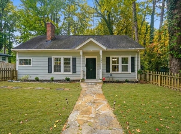 992 Westmont, Atlanta, GA 30311