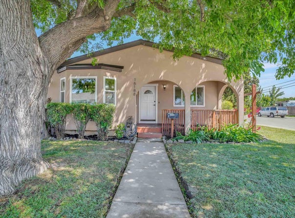 16188 Yale Ave, Ashland, CA 94580