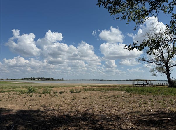 456 Causeway View, Seven Points, TX 75143