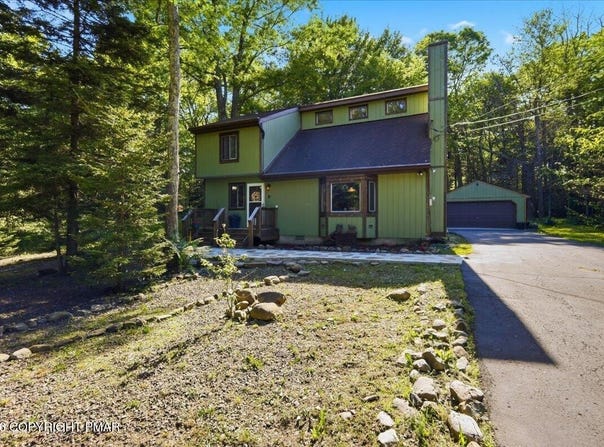 3125 Robert David Drive, Tobyhanna, PA 18466