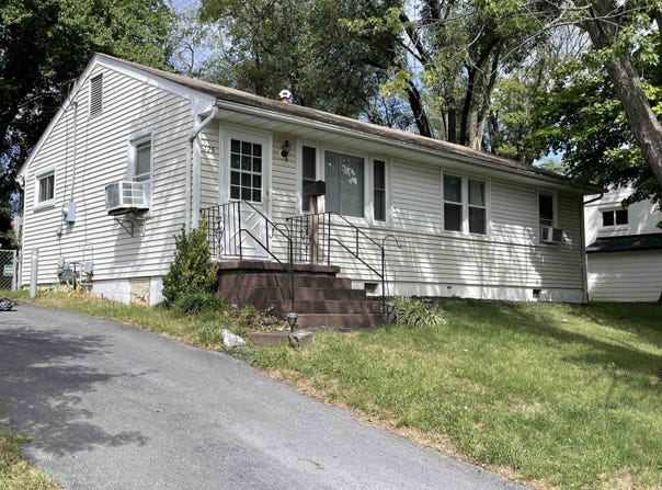 125 LINK RD, WAYNESBORO, VA 22980