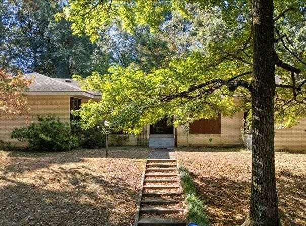 504 W Leeper, Broken Bow, OK 74728