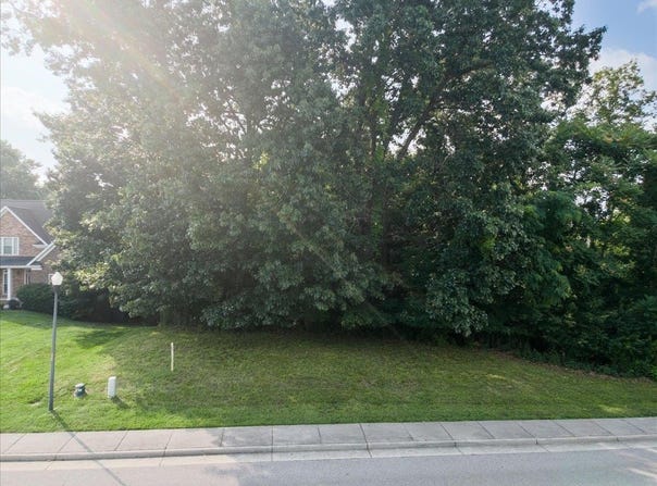8156 RIVER COURSE Drive, Radford, VA 24141