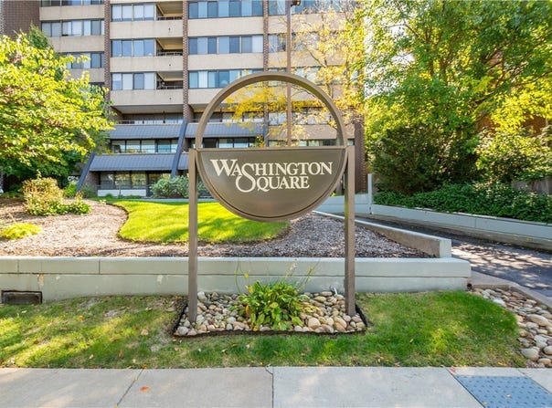 750 Washington Rd, Mt Lebanon, PA 15228