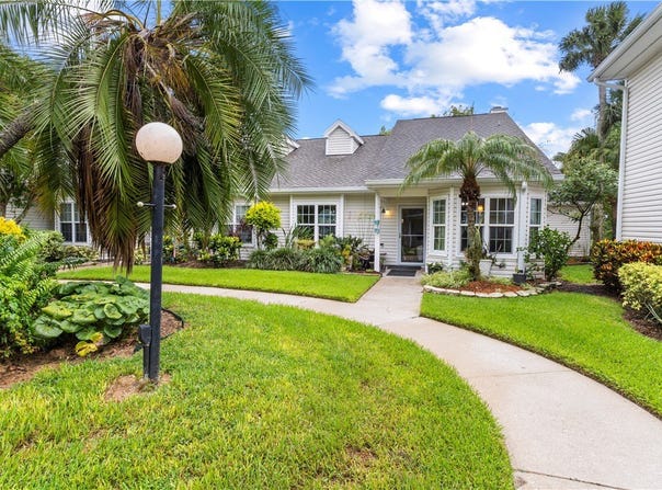 1965 Westminster Circle, Vero Beach, FL 32966