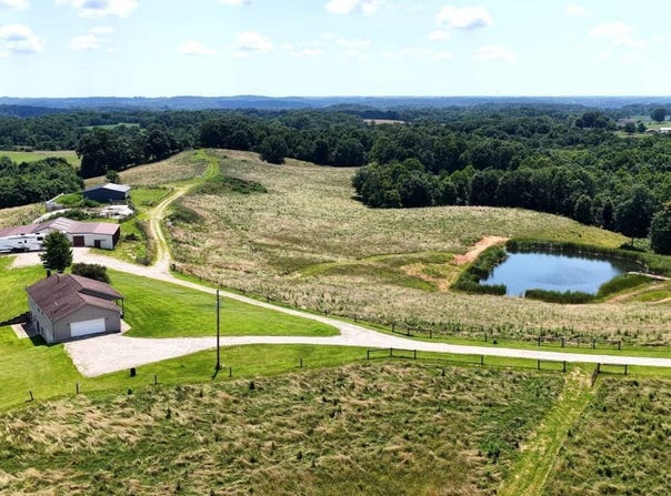 2232 State Route 83, Beverly, OH 45715