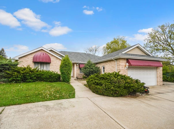 14650 Lamon Avenue, Midlothian, IL 60445