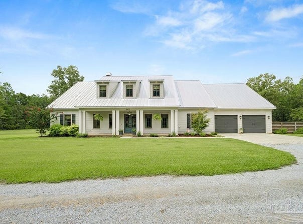 2433 Wallace Lake Rd, Pace, FL 32571