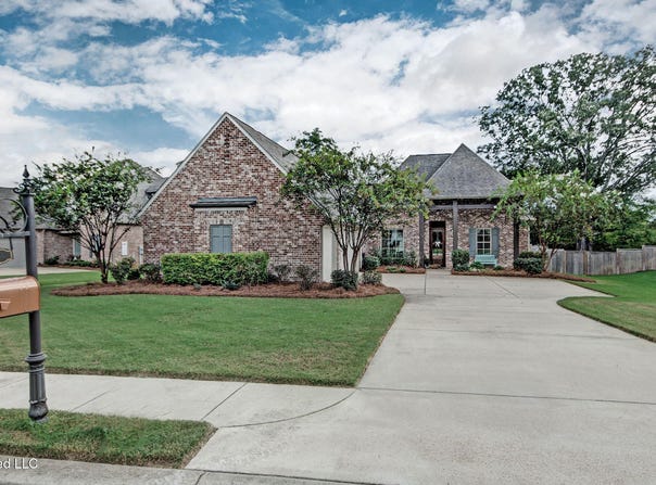 114 First Colony Boulevard, Madison, MS 39110
