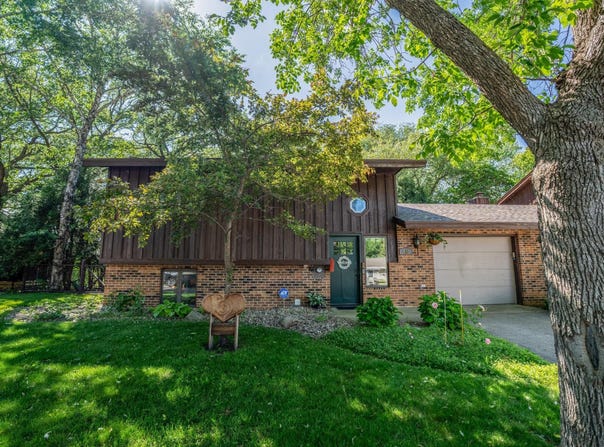 733 11th Street NW, Willmar, MN 56201