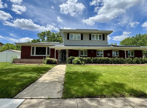 1348 Berry Lane, Flossmoor, IL 60422