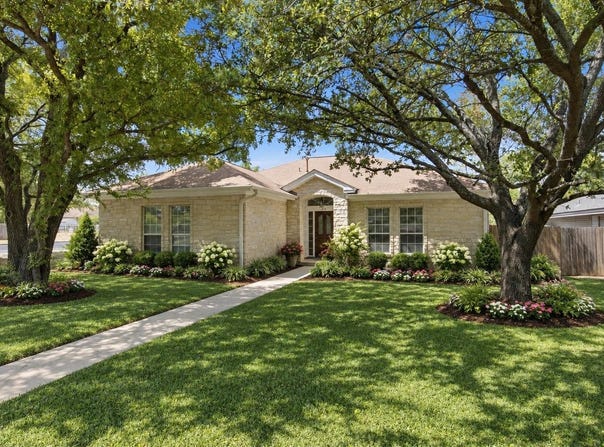 312 DEBORA Dr, Georgetown, TX 78628