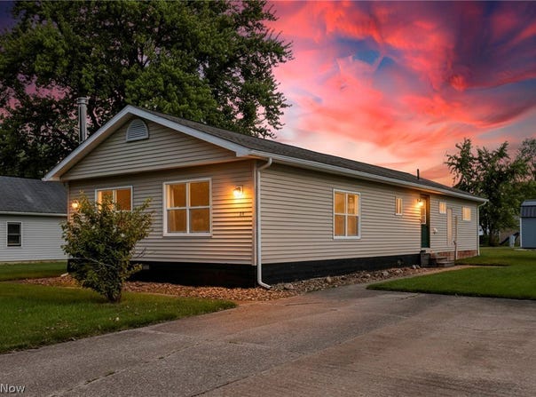 38 Anglers Lane, LaGrange, OH 44050