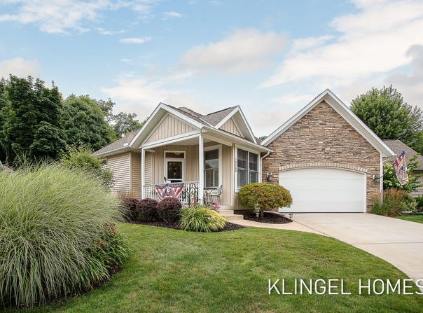 16260 Woodvale Boulevard, Spring Lake, MI 49456