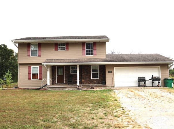 9700 E Ball Road, Centralia, MO 65240