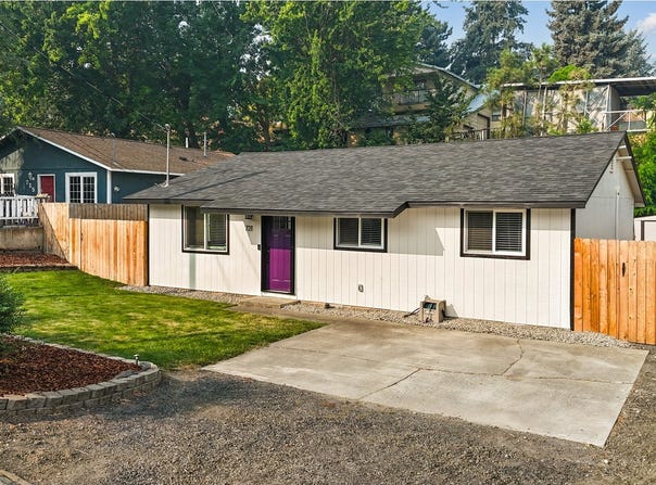 721 SE 9TH St, Pendleton, OR 97801